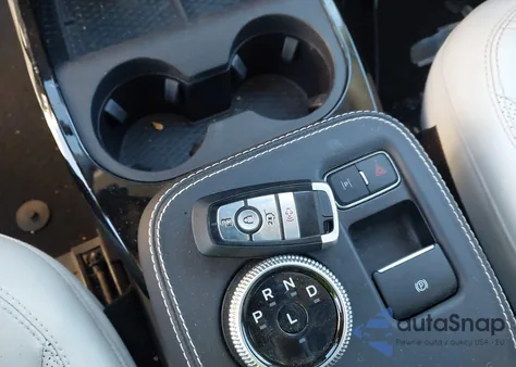 2021 Ford Mustang Mach-E Premium z USA, uszkodzony, nr VIN 3FMTK3RM4MMA10933